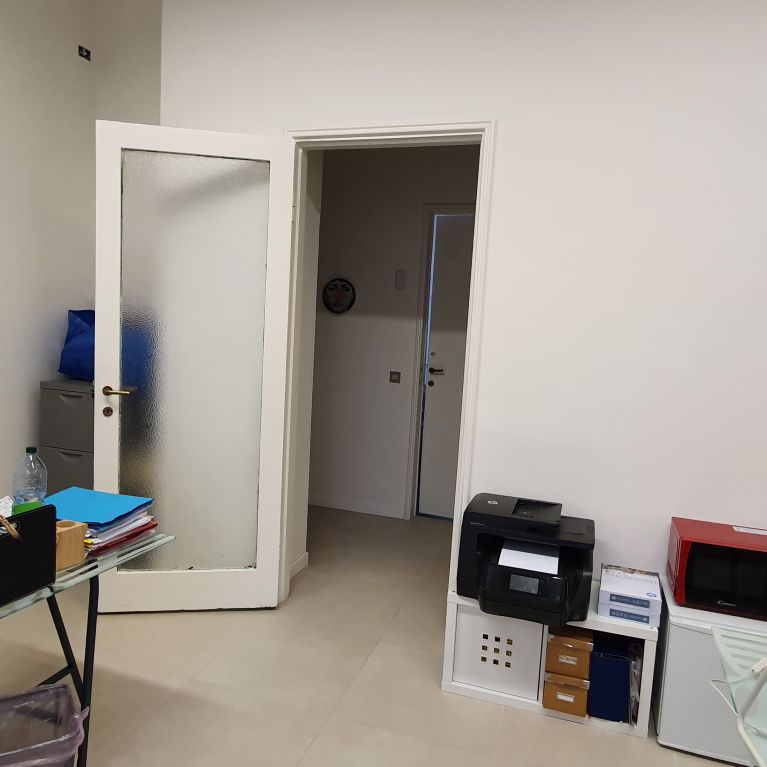 Affitto ufficio Via Cicco Simonetta